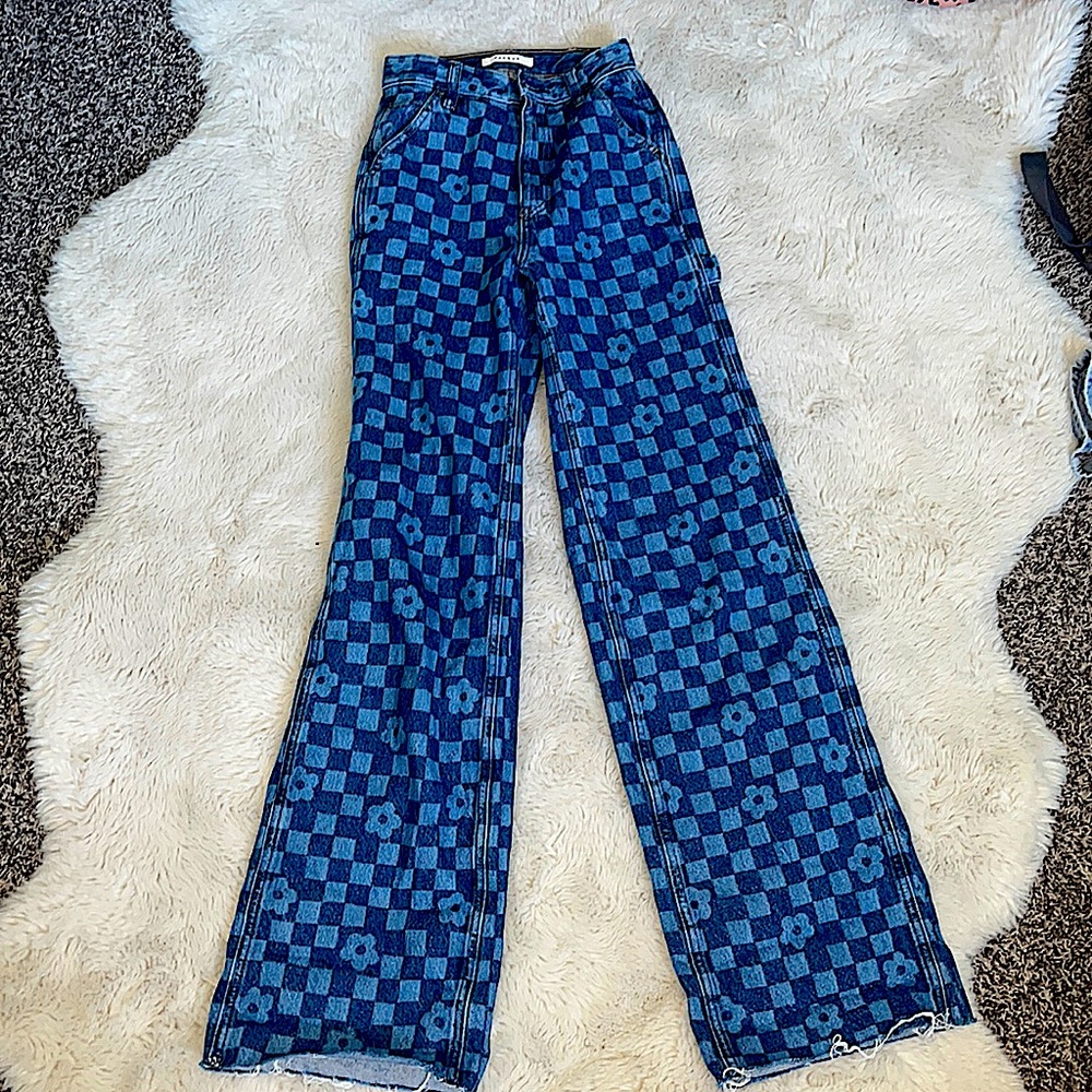 i am selling these wide leg carpenter jeans size 22 from pacsun.